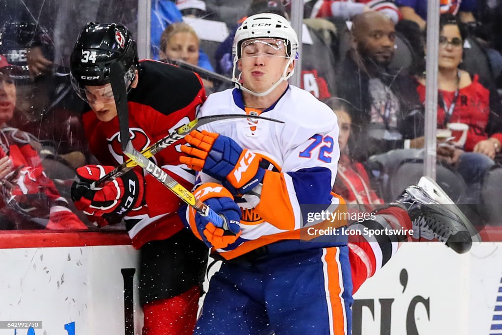 NHL: FEB 18 Islanders at Devils