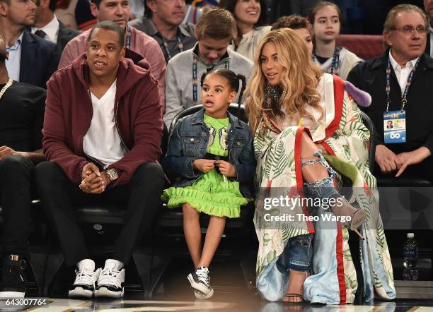 Jay Z, Blue Ivy Carter and Beyoncé Knowles attend the 66th NBA All-Star Game at Smoothie King Center on February 19, 2017 in New Orleans, Louisiana.