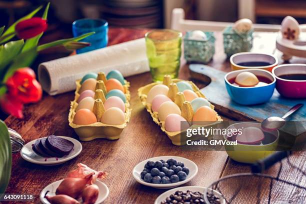 naturally dyed easter eggs - dye stock pictures, royalty-free photos & images