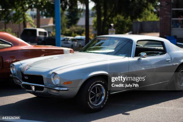 chevrolet camaro ss 350 - chevrolet-camaro-super-sport stockfoto's en -beelden