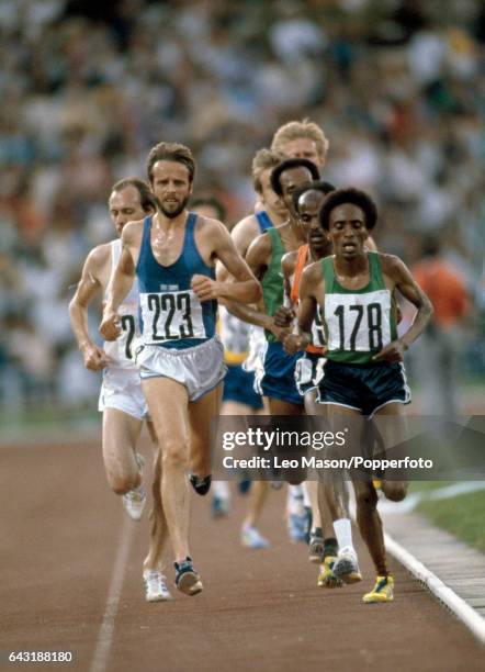 Lasse Viren of Finland and Mohamed Kedir of Ethiopia in action during the finals of the men's 10,000 metres event at the Summer Olympic Games in...