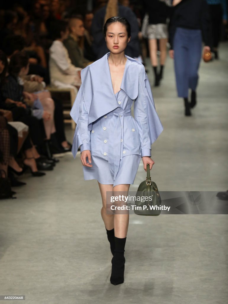 Burberry - Runway - LFW February 2017