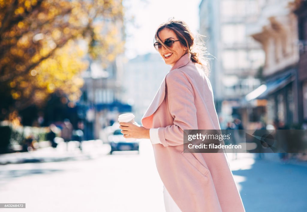 Bela mulher elegante