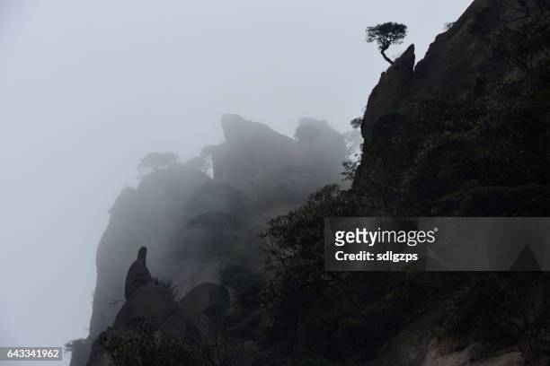 mount sanqingshan of china - tao stock pictures, royalty-free photos & images