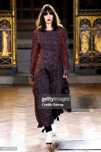 Model walks the runway at the Sharon Wauchob show during the London Fashion Week February 2017 collections on February 20, 2017 in London, England.