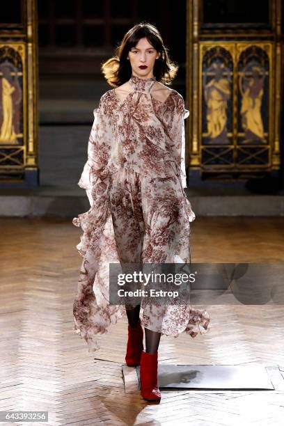 Model walks the runway at the Sharon Wauchob show during the London Fashion Week February 2017 collections on February 20, 2017 in London, England.