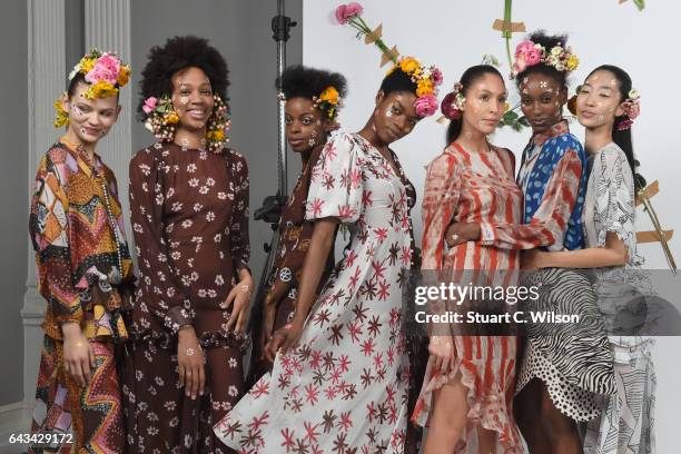 Models wear creations by Tata Naka during a presentation during London Fashion Week February 2017 collections on February 21, 2017 in London, England.