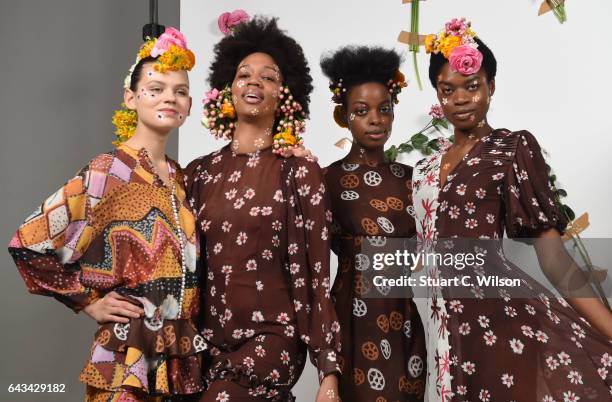 Models wear creations by Tata Naka during a presentation during London Fashion Week February 2017 collections on February 21, 2017 in London, England.