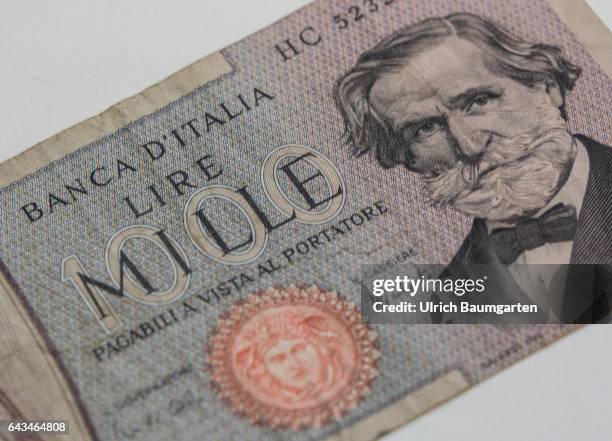 Back to the roots? The picture shows an Italian1000 lire banknote.