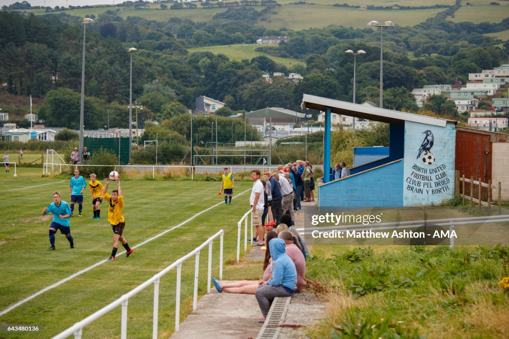 Spar Mid Wales Football League Two - Borth United v Dolgellau Athletic