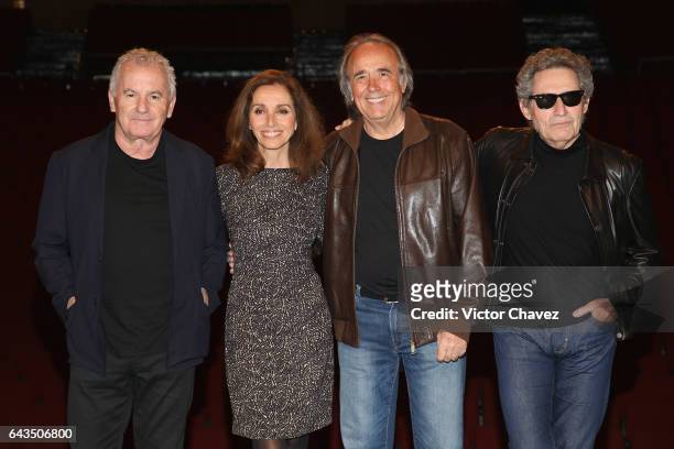 Singers Victor Manuel, Ana Belen, Joan Manuel Serrat and Miguel Rios attend a press conference to promote their tour "El Gusto Es Nuestro 20 Anos" at...