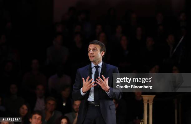 Emmanuel Macron, French presidential candidate, speaks during a campaign meeting with French expatriates at Central Hall Westminster in London, U.K.,...