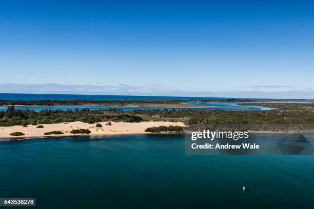 lakes entrance - lakes entrance stock pictures, royalty-free photos & images