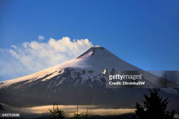 volcano villarrica, pucon, chile. - patagonian andes stock pictures, royalty-free photos & images