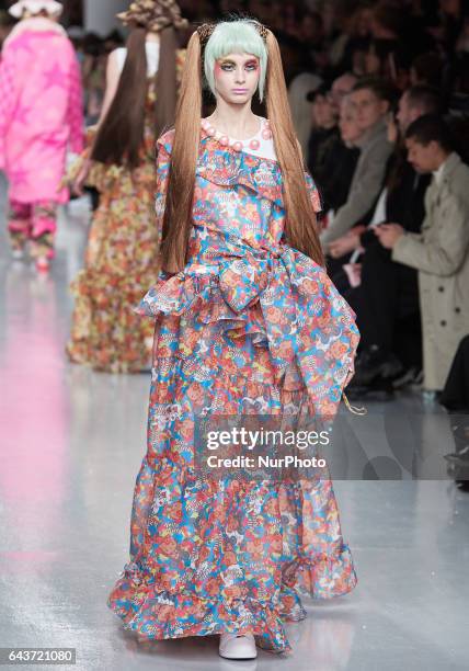 Model in hair and make up backstage at the Ryan Lo show during the London Fashion Week February 2017 collections on February 18, 2017 in London,...