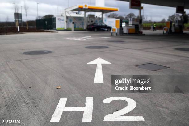 297 Shell Hydrogen Stock Photos, High-Res Pictures, and Images - Getty ...