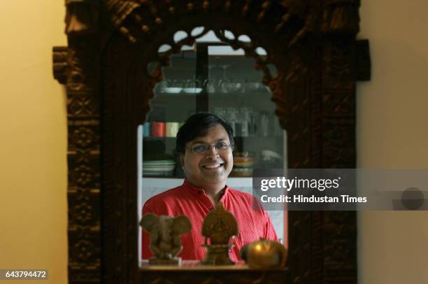 Devdutt Devdutt Pattanaik Photos and Premium High Res Pictures - Getty Images