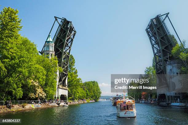 Drawbridge Raft 9,544 Draw Bridge Stock Photos, High-Res Pictures, and Images - Getty ...