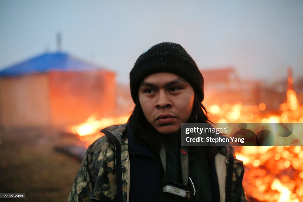 Deadline Looms For Standing Rock Dakota Access Pipeline Protesters To Vacate Camp