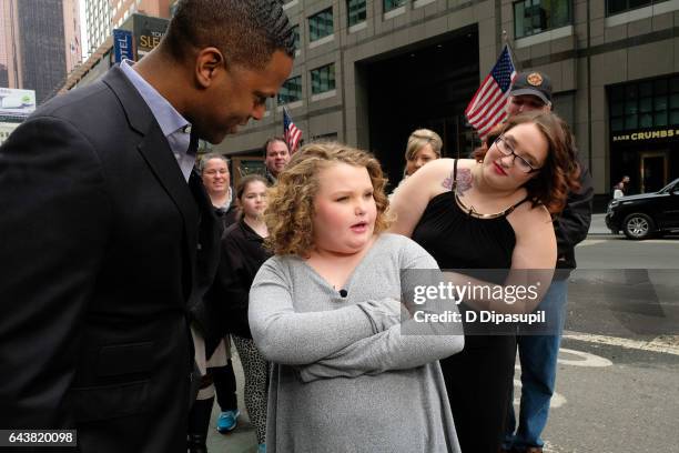 Calloway interviews Alana "Honey Boo Boo" Thompson and Lauryn "Pumpkin" Shannon during their visit to "Extra" in Times Square on February 22, 2017 in...