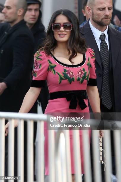 Salma Hayek arrives at the Gucci show during Milan Fashion Week Fall/Winter 2017/18 on February 22, 2017 in Milan, Italy.