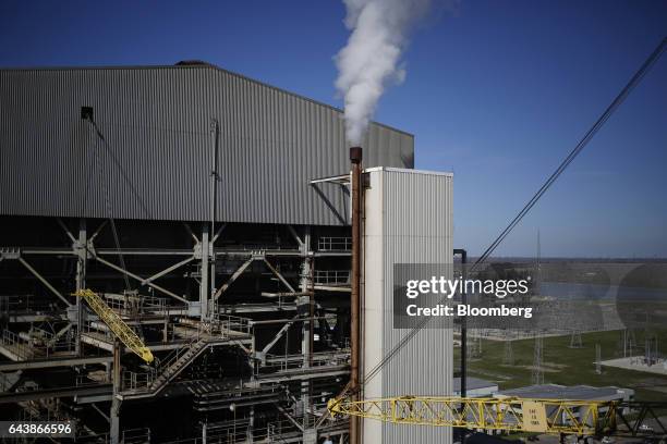 Water vapor rises from the NRG Energy Inc. WA Parish generating station in Thompsons, Texas, U.S., on Thursday, Feb. 16, 2017. The plant is home to...