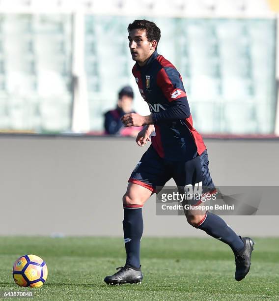Danilo Cataldi of Genoa CFC in action during the Serie A match between Pescara Calcio and Genoa CFC at Adriatico Stadium on February 19, 2017 in...