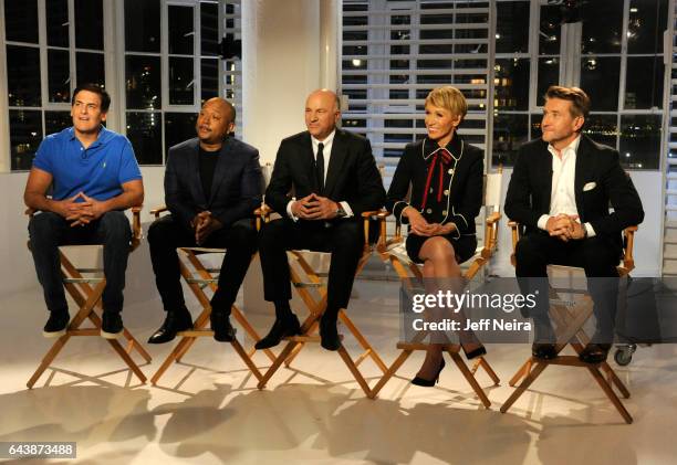 David Muir and Elizabeth Vargas interview the cast of Walt Disney Television via Getty Images's "Shark Tank," airing on a special edition of "20/20,"...