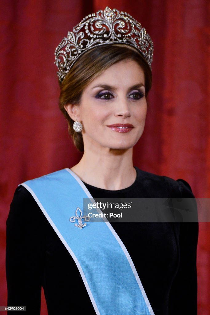 Official Dinner Of Spanish Royals And President Mauricio Macri And Wife