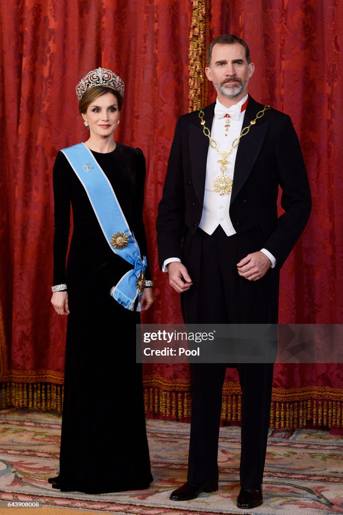 Official Dinner Of Spanish Royals And President Mauricio Macri And Wife