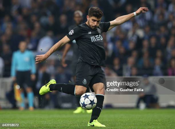 Porto's midfielder Ruben Neves in action during the UEFA Champions League Round of 16 - First Leg match between FC Porto and Juventus at Estadio do...