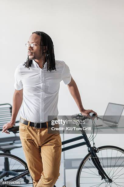 1,361 Long Hair Man Profile Photos and Premium High Res Pictures - Getty Images 1,361 Long Hair Man Profile Photos and Premium High Res Pictures - Getty Images