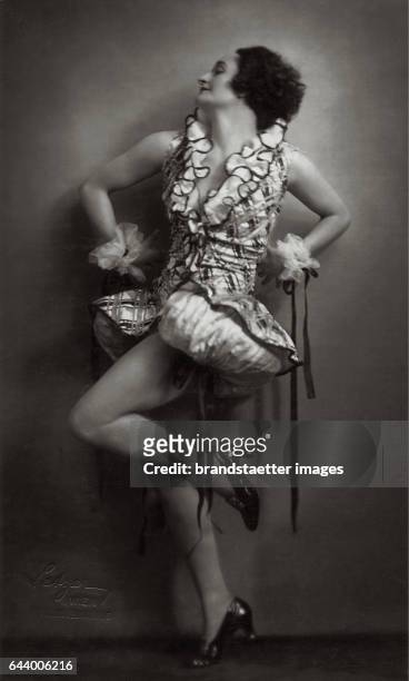 Dancer Ellen Petz in a page-costume. 1927. Photograph by Franz Xaver Setzer.