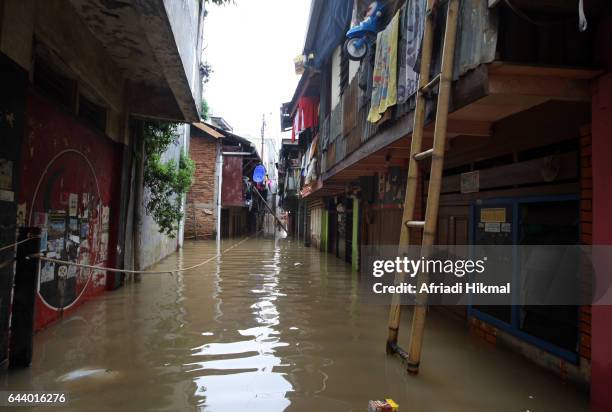 flood - jakarta slum stock pictures, royalty-free photos & images