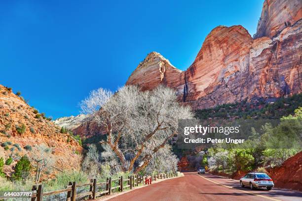 zion national park,utah,usa - car park barrier stock-fotos und bilder