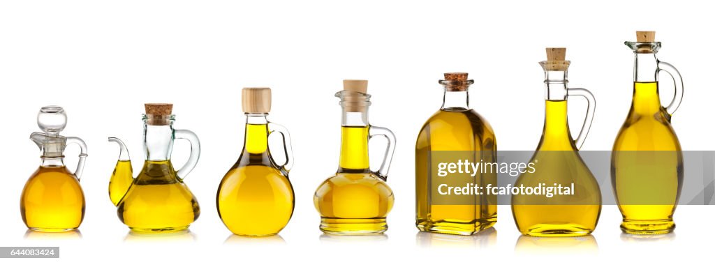 オリーブ オイルのボトル コレクション
