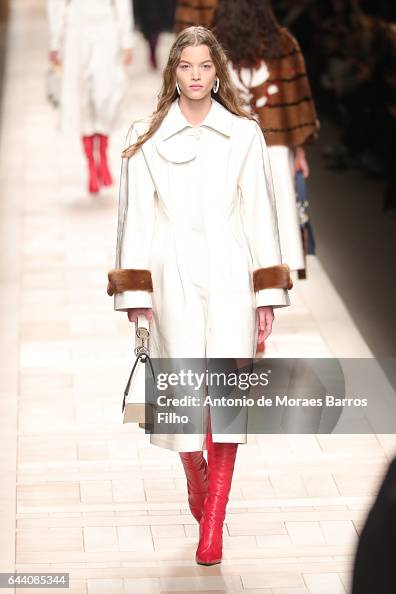 Fendi - Runway - Milan Fashion Week Fall/Winter 2017/18 Fendi - Runway - Milan Fashion Week Fall/Winter 2017/18