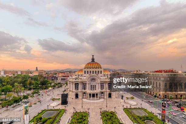 mexico city - aerial of palacio de bellas artes at sunset - cidade do méxico imagens e fotografias de stock