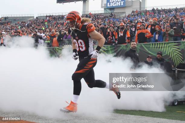 Ryan Hewitt of the Cincinnati Bengals takes the field for the game against the Baltimore Ravens at Paul Brown Stadium on January 1, 2017 in...