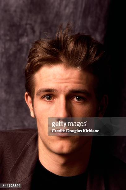 French-born actor Michael Vartan stars in the television series Alias. He also starred as the romantic lead in the 1999 movie Never Been Kissed.