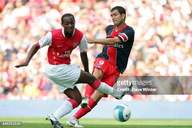 Justin HOYTE / PAULETA - - PSG / Arsenal - Emirates Cup 2007 - Emirates Stadium - Photo : Dave WInter / Icon Sport