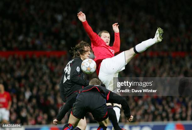 Wayne ROONEY / Sebastien SQUILLACI / Francois CLERC - - Manchester United / Lyon - Champions league, Photo: Dave Winter / Icon Sport