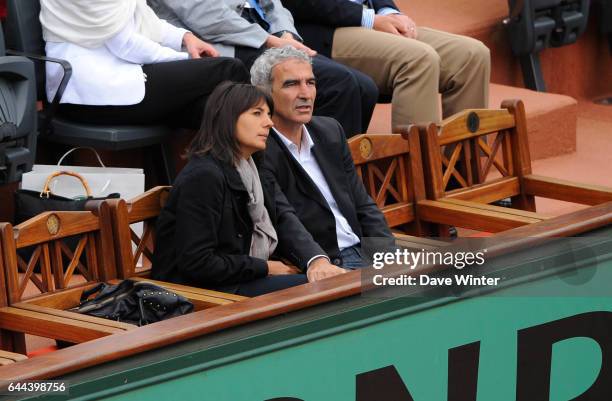 Raymond DOMENECH et Estelle DENIS - - Roland Garros 2009. Photo: Dave Winter / Icon Sport