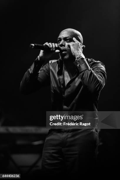 Singer Joe performs at L’Olympia on February 22, 2017 in Paris, France.