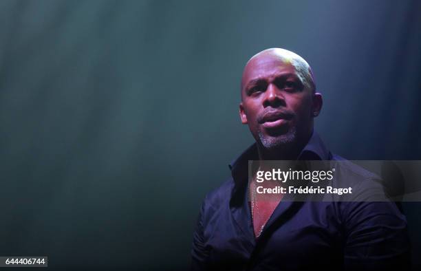 Singer Joe performs at L’Olympia on February 22, 2017 in Paris, France.