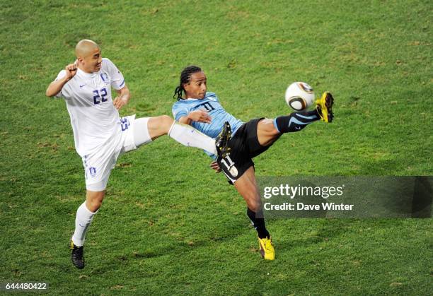 Alvaro PEREIRA / Du Ri CHA - - Uruguay / Coree du Sud - 8eme finale Coupe du Monde 2010 - Nelson Mandela Bay - Port Elizabeth - Photo : Dave Winter /...