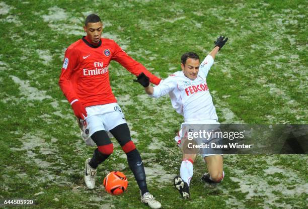 Guillaume HOARAU / Laurent BONNART - - PSG / Monaco - Ligue 1, 18e journee. Photo: Winter Press / Icon Sport.