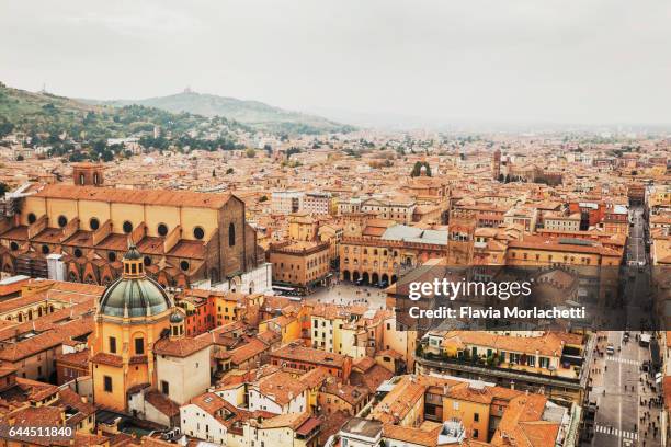 bologna cityscape - bolonha imagens e fotografias de stock