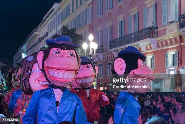 Schwul-lesbischer Karnevalsumzug Queernaval in Nizza