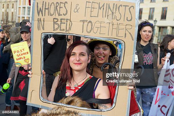 Deutschland, Berlin, , Demo zum Frauentag 2015, "Huren und Feministinnen gehen zusammen"